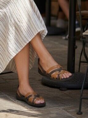 Crocs Isabella Huarache Mini Wedge Slingback Sandals Espresso Bronze Size 10